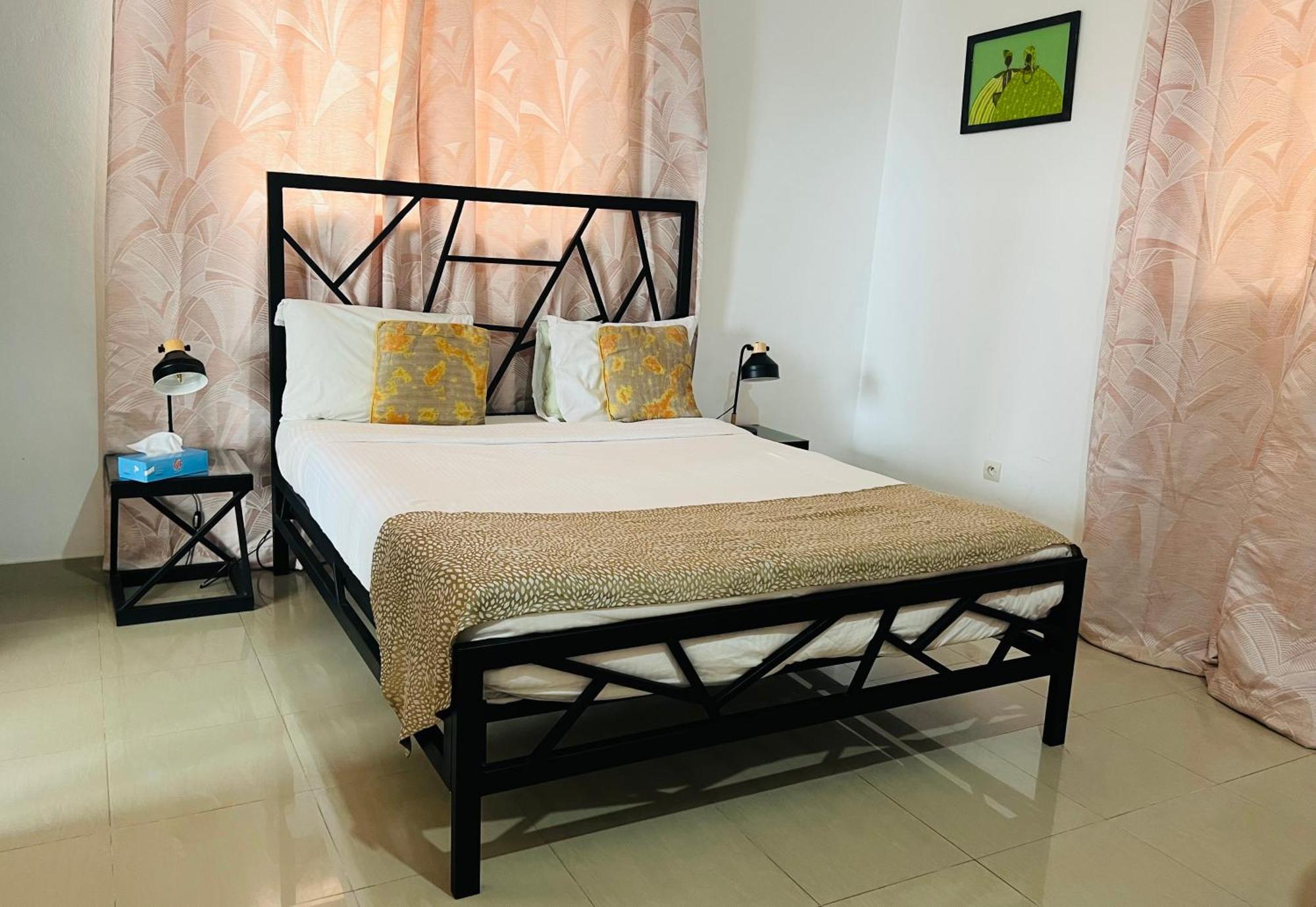 Illiyin Boutique Hotel Дакар Экстерьер фото